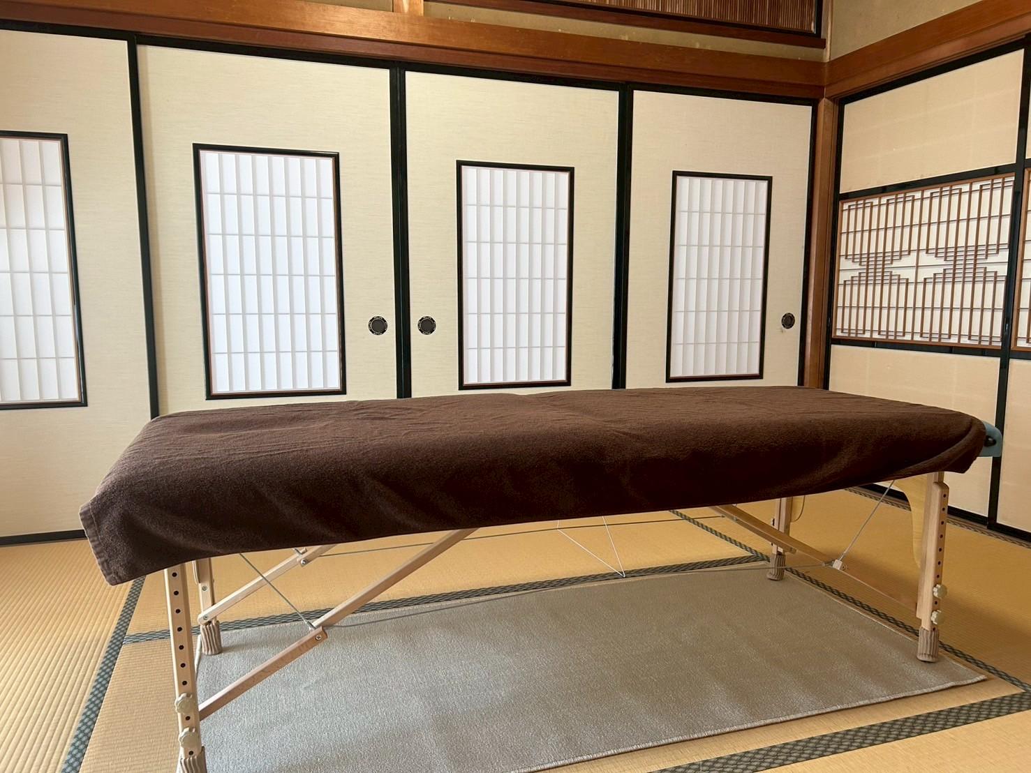 山岡鍼灸院の整動鍼施術